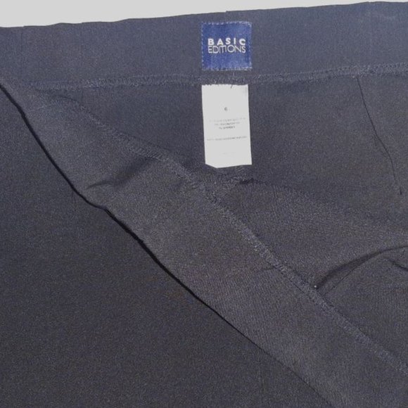 Ladies Black Capri Pants~ Size 6~ Basic Additions - Picture 4 of 9